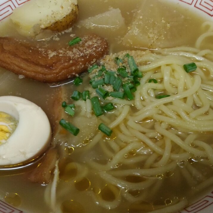 おでんの残りで塩ラーメン